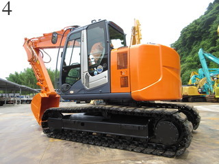 中古建設機械 中古 日立建機 HITACHI 油圧ショベル・バックホー ０．４－０．５立米 ZX135USK-3