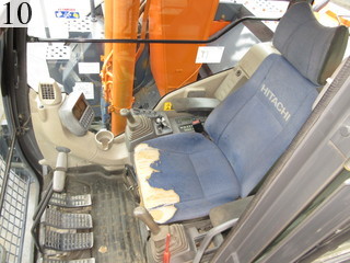 中古建設機械 中古 日立建機 HITACHI 油圧ショベル・バックホー ０．４－０．５立米 ZX135USK-3