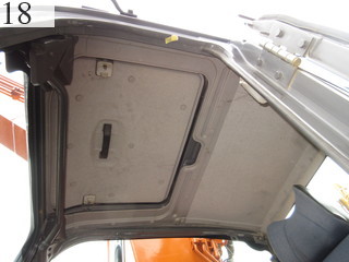 中古建設機械 中古 日立建機 HITACHI 油圧ショベル・バックホー ０．４－０．５立米 ZX135USK-3