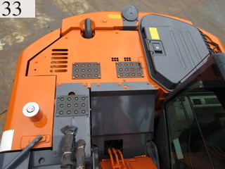 中古建設機械 中古 日立建機 HITACHI 油圧ショベル・バックホー ０．４－０．５立米 ZX135USK-3