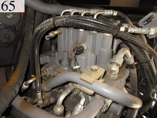 中古建設機械 中古 日立建機 HITACHI 油圧ショベル・バックホー ０．４－０．５立米 ZX135USK-3