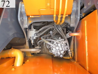 中古建設機械 中古 日立建機 HITACHI 油圧ショベル・バックホー ０．４－０．５立米 ZX135USK-3