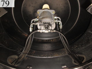 中古建設機械 中古 日立建機 HITACHI 油圧ショベル・バックホー ０．４－０．５立米 ZX135USK-3