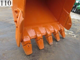 中古建設機械 中古 日立建機 HITACHI 油圧ショベル・バックホー ０．４－０．５立米 ZX135USK-3