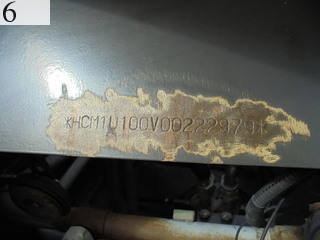 中古建設機械 中古 日立建機 HITACHI 油圧ショベル・バックホー ０．７－０．９立米 ZX200-3