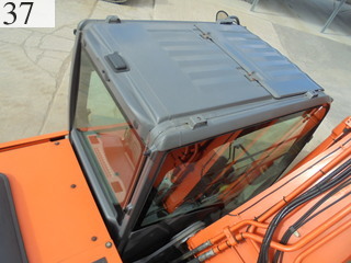 中古建設機械 中古 日立建機 HITACHI 油圧ショベル・バックホー ０．７－０．９立米 ZX200-3