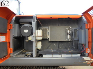 中古建設機械 中古 日立建機 HITACHI 油圧ショベル・バックホー ０．７－０．９立米 ZX200-3