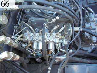 中古建設機械 中古 日立建機 HITACHI 油圧ショベル・バックホー ０．７－０．９立米 ZX200-3