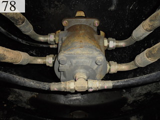 中古建設機械 中古 日立建機 HITACHI 油圧ショベル・バックホー ０．７－０．９立米 ZX200-3