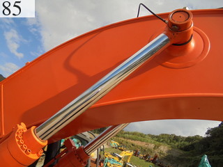 中古建設機械 中古 日立建機 HITACHI 油圧ショベル・バックホー ０．７－０．９立米 ZX200-3