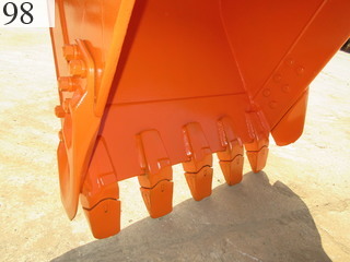 中古建設機械 中古 日立建機 HITACHI 油圧ショベル・バックホー ０．７－０．９立米 ZX200-3