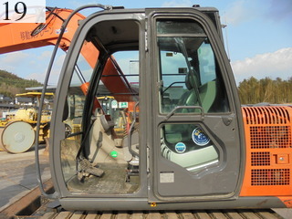 中古建設機械 中古 日立建機 HITACHI 油圧ショベル・バックホー ０．２－０．３立米 ZX70-3