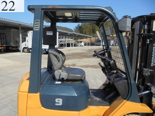 中古建設機械 中古 豊田自動織機 TOYOTA フォークリフト ディーゼルエンジン 02-7FD10