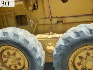 中古建設機械 中古 コマツ KOMATSU モーターグレーダー アーティキュレート式 GD31RC-3A