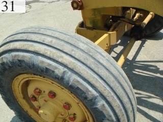 中古建設機械 中古 コマツ KOMATSU モーターグレーダー アーティキュレート式 GD31RC-3A