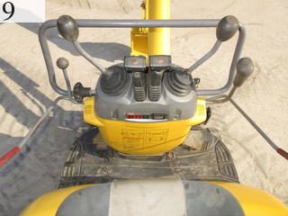 中古建設機械 中古 コマツ KOMATSU 油圧ショベル・バックホー ０．１立米以下 PC10MR-2