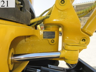 中古建設機械 中古 コマツ KOMATSU 油圧ショベル・バックホー ０．１立米以下 PC10MR-2