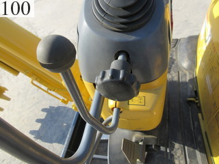 中古建設機械 中古 コマツ KOMATSU 油圧ショベル・バックホー ０．１立米以下 PC10MR-2