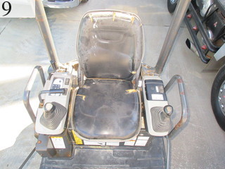 中古建設機械 中古 コマツ KOMATSU 油圧ショベル・バックホー ０．１立米以下 PC18MR-2