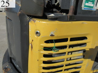 中古建設機械 中古 コマツ KOMATSU 油圧ショベル・バックホー ０．１立米以下 PC18MR-2