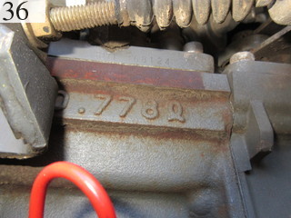 中古建設機械 中古 コマツ KOMATSU 油圧ショベル・バックホー ０．１立米以下 PC18MR-2