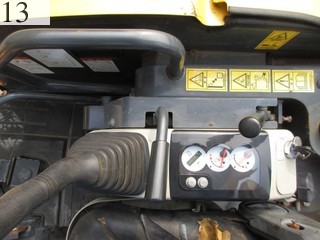 中古建設機械 中古 コマツ KOMATSU 油圧ショベル・バックホー ０．１立米以下 PC20MR-2
