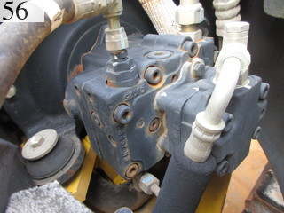 中古建設機械 中古 コマツ KOMATSU 油圧ショベル・バックホー ０．１立米以下 PC20MR-2