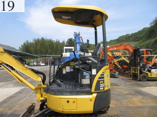 中古建設機械 中古 コマツ KOMATSU 油圧ショベル・バックホー ０．１立米以下 PC20MR-3