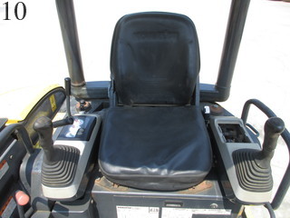 中古建設機械 中古 コマツ KOMATSU 油圧ショベル・バックホー ０．１立米以下 PC30MR-2