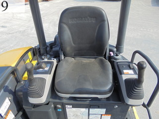 中古建設機械 中古 コマツ KOMATSU 油圧ショベル・バックホー ０．１立米以下 PC30MR-3