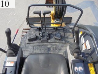 中古建設機械 中古 コマツ KOMATSU 油圧ショベル・バックホー ０．１立米以下 PC30MR-3