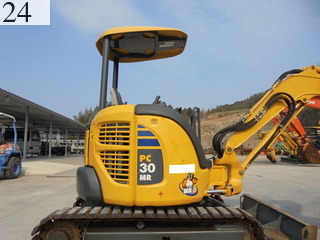 中古建設機械 中古 コマツ KOMATSU 油圧ショベル・バックホー ０．１立米以下 PC30MR-3
