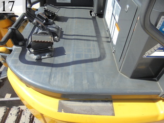 中古建設機械 中古 コマツ KOMATSU 油圧ショベル・バックホー ０．２－０．３立米 PC30MR-3