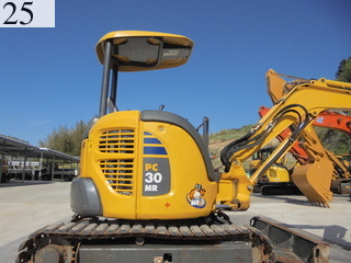 中古建設機械 中古 コマツ KOMATSU 油圧ショベル・バックホー ０．２－０．３立米 PC30MR-3