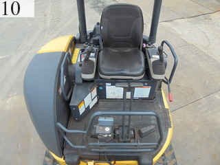 中古建設機械 中古 コマツ KOMATSU 油圧ショベル・バックホー ０．１立米以下 PC30MR-3