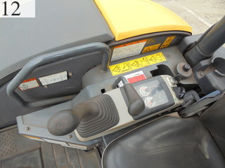 中古建設機械 中古 コマツ KOMATSU 油圧ショベル・バックホー ０．１立米以下 PC30MR-3