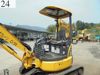 中古建設機械 中古 コマツ KOMATSU 油圧ショベル・バックホー ０．１立米以下 PC30MR-3
