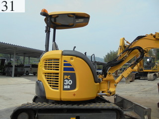 中古建設機械 中古 コマツ KOMATSU 油圧ショベル・バックホー ０．１立米以下 PC30MR-3