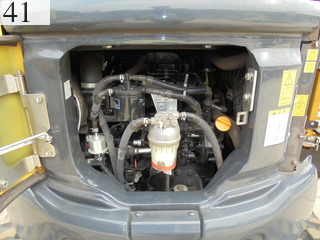 中古建設機械 中古 コマツ KOMATSU 油圧ショベル・バックホー ０．１立米以下 PC30MR-3