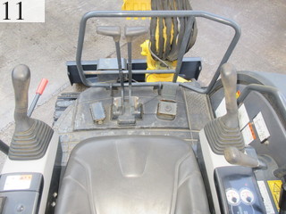 中古建設機械 中古 コマツ KOMATSU 油圧ショベル・バックホー ０．１立米以下 PC30MR-3