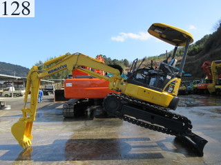 中古建設機械 中古 コマツ KOMATSU 油圧ショベル・バックホー ０．１立米以下 PC30MR-3