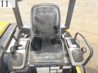 中古建設機械 中古 コマツ KOMATSU 油圧ショベル・バックホー ０．２－０．３立米 PC40MR-2