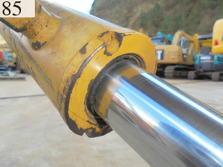 中古建設機械 中古 コマツ KOMATSU 油圧ショベル・バックホー ０．２－０．３立米 PC40MR-2