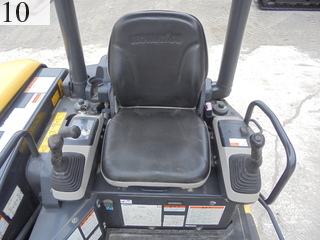 中古建設機械 中古 コマツ KOMATSU 油圧ショベル・バックホー ０．２－０．３立米 PC40MR-3