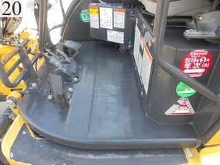 中古建設機械 中古 コマツ KOMATSU 油圧ショベル・バックホー ０．２－０．３立米 PC40MR-3
