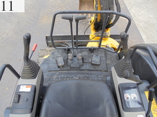 中古建設機械 中古 コマツ KOMATSU 油圧ショベル・バックホー ０．２－０．３立米 PC40MR-3
