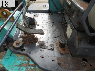 中古建設機械 中古 コマツ KOMATSU 油圧ショベル・バックホー ０．２－０．３立米 PC40R-8