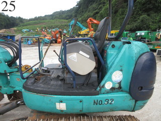 中古建設機械 中古 コマツ KOMATSU 油圧ショベル・バックホー ０．２－０．３立米 PC40R-8