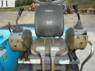 中古建設機械 中古 神戸製鋼所 KOBE STEEL 油圧ショベル・バックホー ０．２－０．３立米 SK045-2