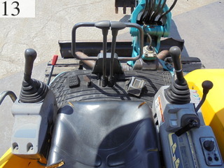 中古建設機械 中古 クボタ KUBOTA 油圧ショベル・バックホー ０．２－０．３立米 U-40-5